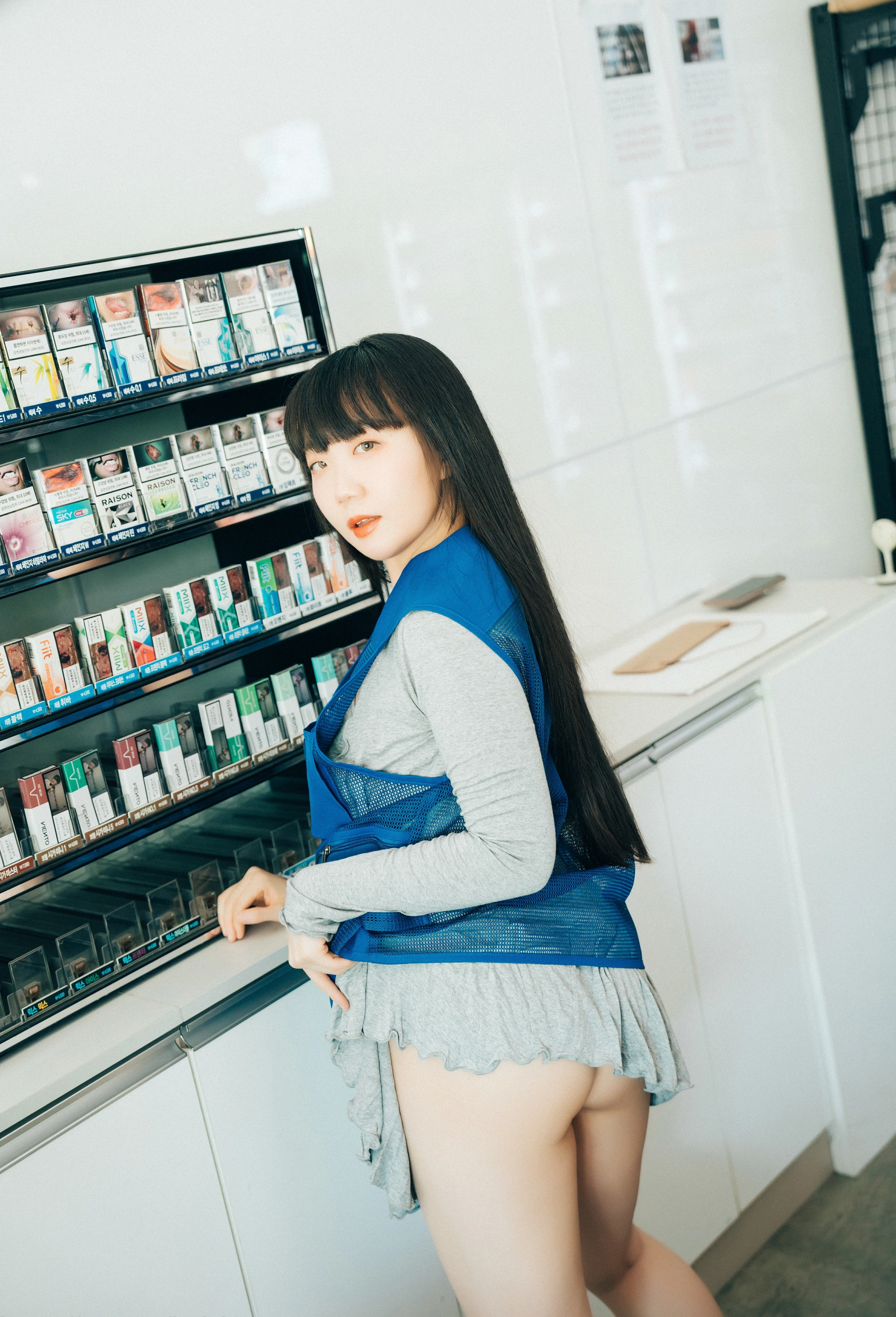 159.[Loozy] Doyeon - Convenience store sub 2